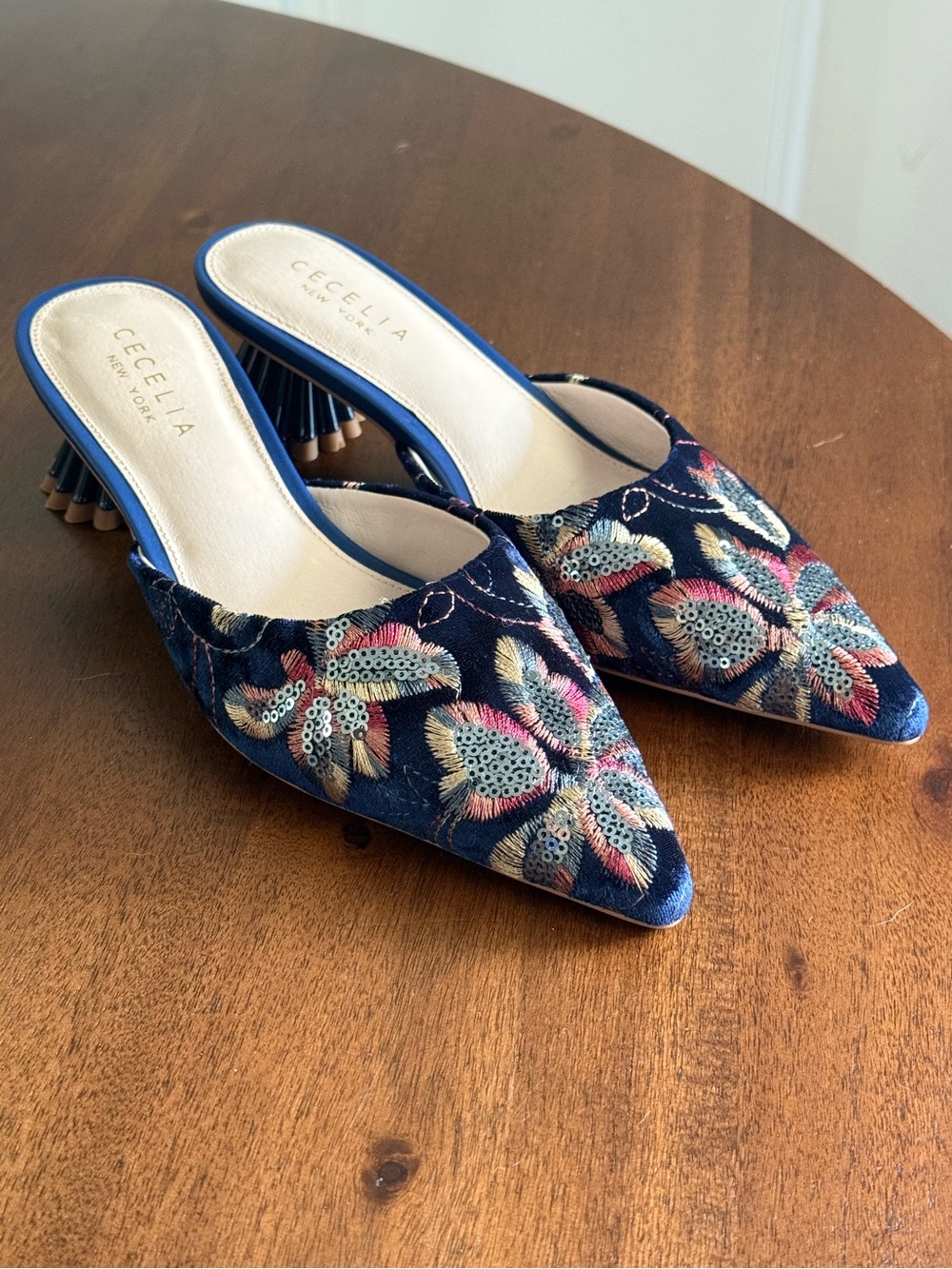 NEW Cecelia New York Embroidered Velvet Mules Heels Size 6.5